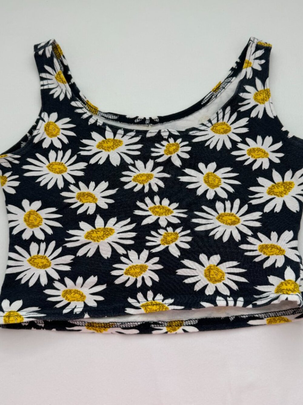 Y2K Floral Daisy Crop Top Black White Cami 90s Indie Soft Grunge Tank - Picture 4 of 5